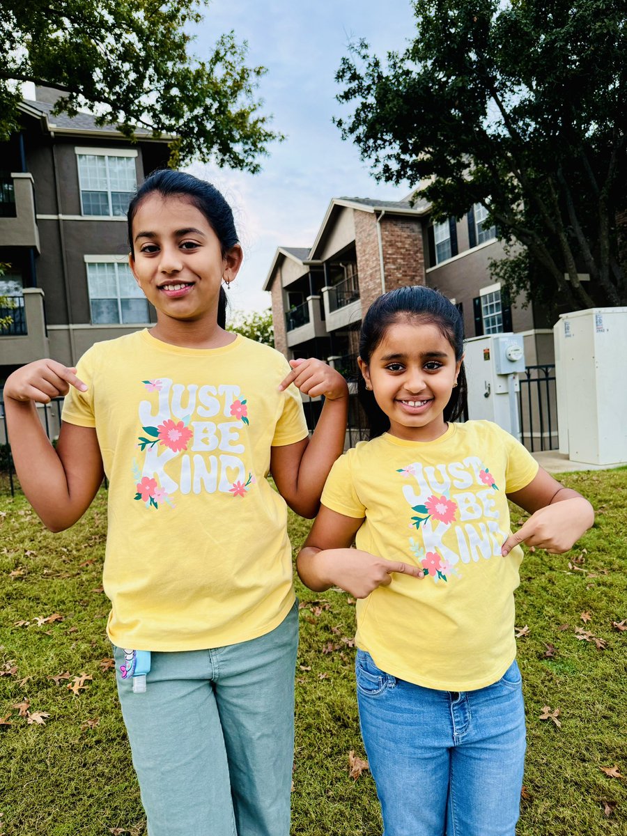 meprasanna's tweet photo. World Kindness Day @NetZeroLee @NetZeroDennis @miss_lunde_ @FamiLeePTO #rilyear11 #NoPlaceLikeLee https://t.co/8KsG9TnqPr