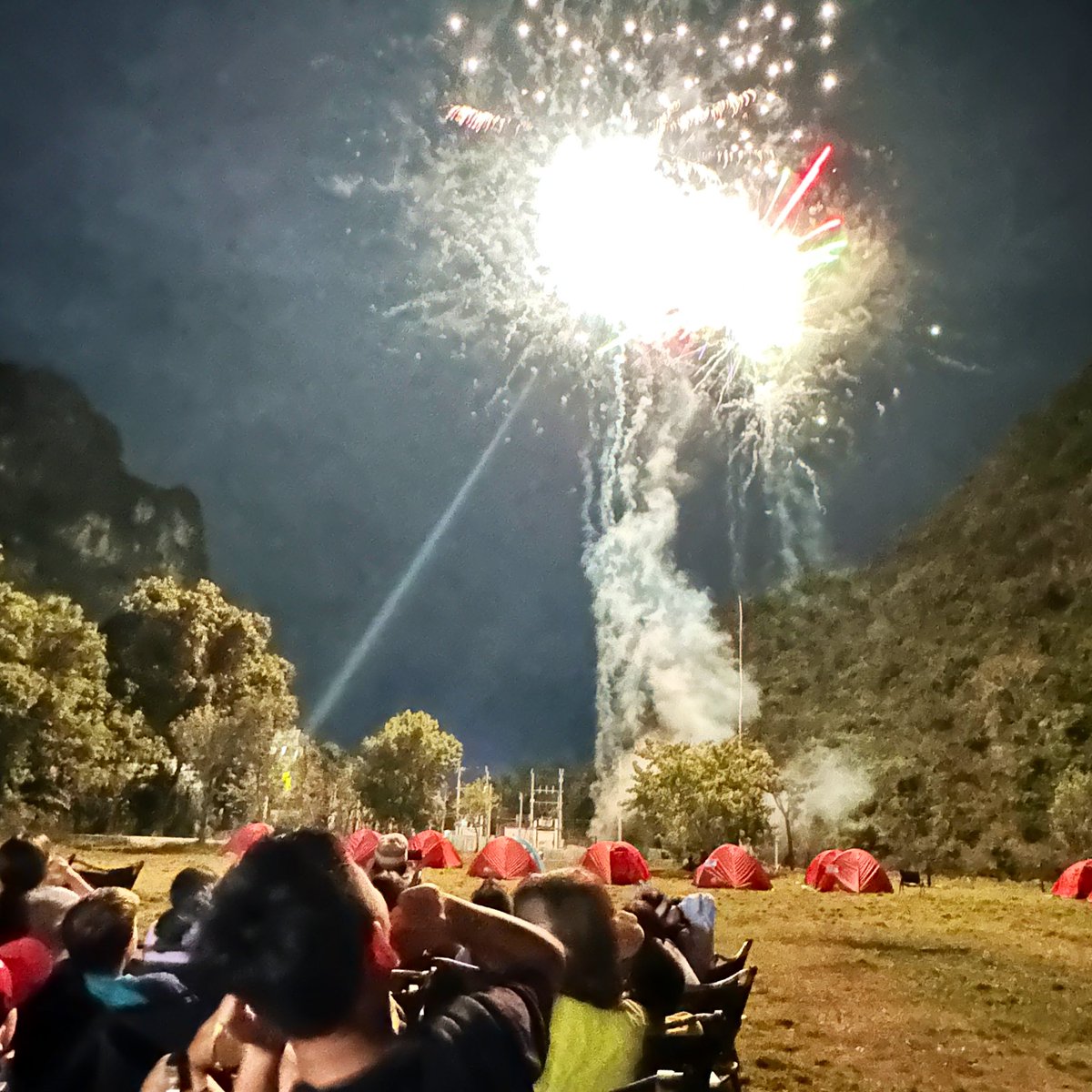 ESFGlenealy's tweet photo. Just enjoyed a delectable BBQ dinner at Year 6 camp! The perfect way to fuel up for an incredible evening. And to top it all off, we were treated to a spectacular fireworks display! Unforgettable memories under the stars! https://t.co/rjrAYoQj37