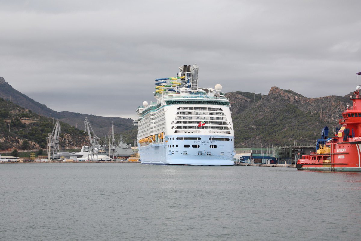 PuertodeCtg's tweet image. Segunda visita del año del   🛳️#voyageroftheseas @royalcaribbean al #PuertodeCartagena. 

#crucerodeldia #turismo #cruceros #cartagena