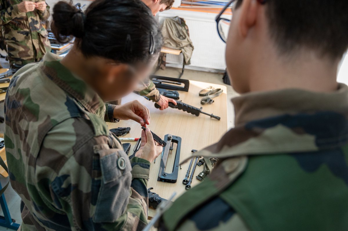 #Formation | Combattants avant tout : les 30 étudiants du Bachelor « cyberdéfense » <a href="/EPITA/">EPITA</a> x  <a href="/Polytechnique/">École polytechnique</a> , ont suivi leur formation initiale de militaire ! Ils ont découvert l’univers de leur armée, afin de remplir leur mission de réservistes opérationnels.