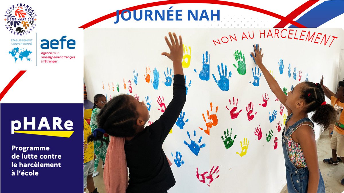EFHM_Moroni's tweet photo. En posant leurs mains colorées sur ce mur de la salle polyvalente, les élèves du #LFIHM transmettent un message fort d'engagement et de solidarité pour la lutte contre le harcèlement. https://t.co/N3sDNZSNtS