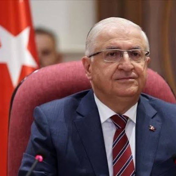 UmitDikbayir's tweet photo. MS Bakanı Sn. Yaşar Güler Teğmenlerimiz hakkında 25 Kasım’a kadar karar vereceğini söyledi.

👉 Tekrar söylüyorum:

Genç teğmenlerimizin ihraç kararına atacağınız imza tarihe kara bir leke olarak geçeceğini belirtir, Türk milletinin bu lekeyi size her gün hatırlatacağına yemin ederim.