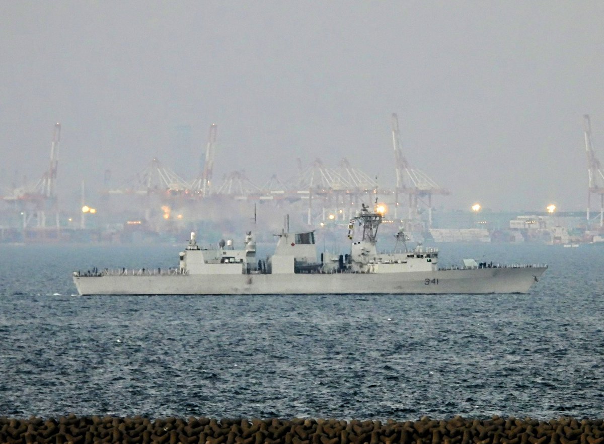WarshipCam's tweet photo. HMCS Ottawa (FFH 341) Halifax-class frigate leaving Yokosuka, Japan - November 13, 2024 #hmcsottawa #ffh341
SRC: TW-@HNlEHupY4Nr6hRM https://t.co/6eVxBQRyyM