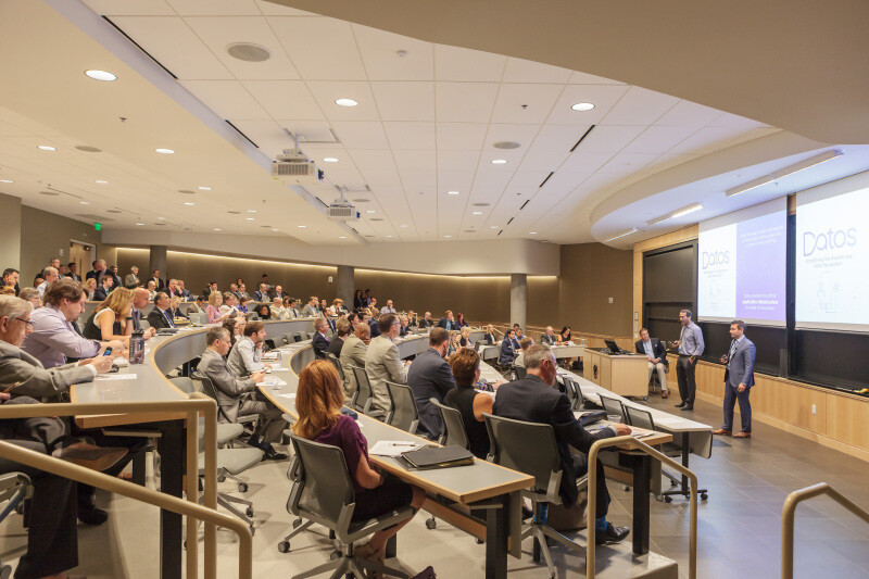 _REPROCELL's tweet image. Today, our Head of R&amp;amp;D, Graeme MacLuskie, takes the stage at the 2024 #GlobalSTL Health Innovation Summit! Follow along for updates from the event! Find the agenda here: hubs.li/Q02XH3Nz0
#BioSTL #GlobalSTL