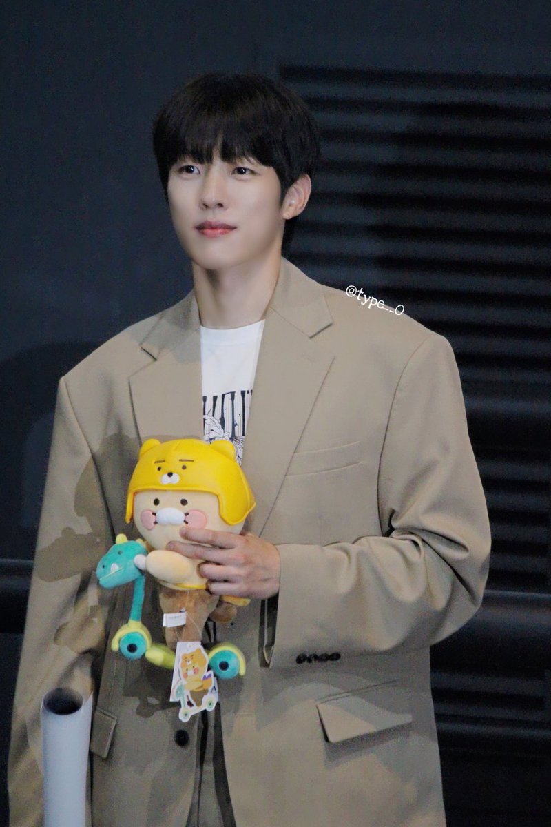 241110 이성열 <4분44초> 무대인사
😲🙂
#이성열 #성열 #인피니트 #인스피릿 #4분44초 #infinite #inspirit