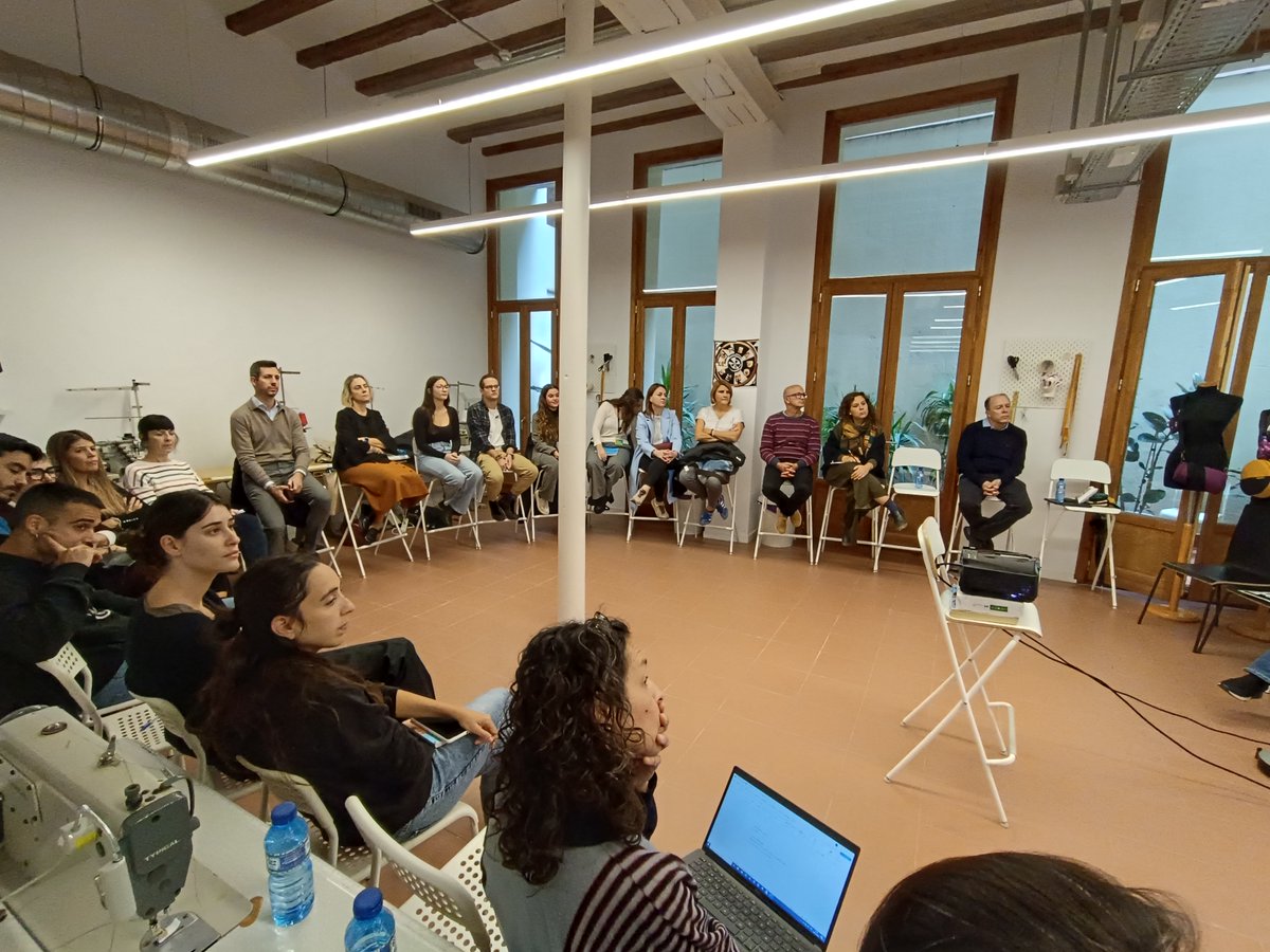 TotRaval's tweet image. Ahir a Creadoness vam organitzar la trobada "Hotels amb valor", un espai per compartir com visibilitzar el compromís dels hotels amb la contractació inclusiva al #Raval gràcies al suport de les entitats de la Xarxa Laboral del Raval. #ocupacióinclusiva #XLR