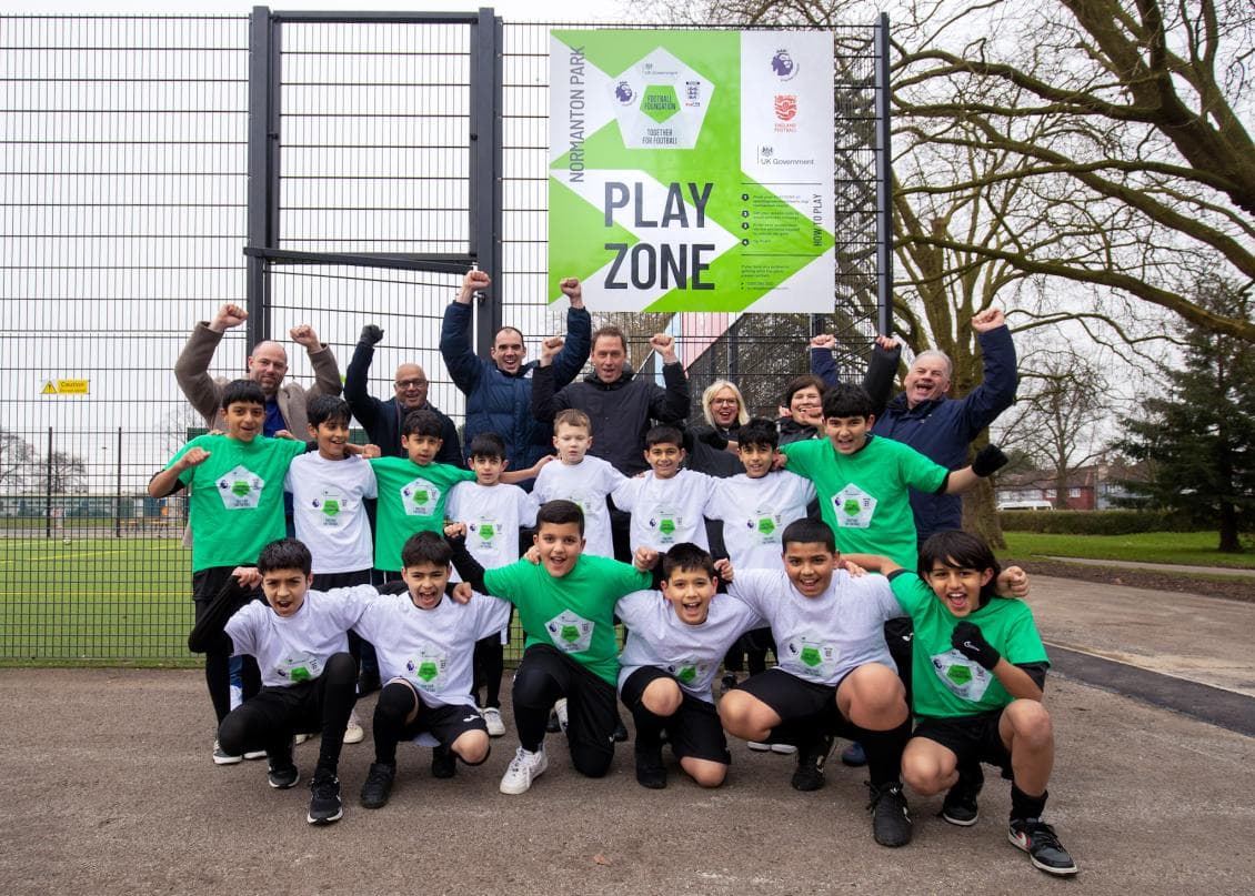 Coventry Sport (@covsport) on Twitter photo ๐๏ธ Could your group, sports club, or organisation benefit from a PlayZone?
๐ชWeโve teamed up with <a href="/FootballFoundtn/">Football Foundation</a> to propose SIX new facilities right in the heart of communities!
๐
Want to deliver an activity or programme? Complete the below form:
๐ forms.gle/etJZgCWZCkTYyqโฆ ๐๏ธ Could your group, sports club, or organisation benefit from a PlayZone?
๐ชWeโve teamed up with <a href="/FootballFoundtn/">Football Foundation</a> to propose SIX new facilities right in the heart of communities!
๐
Want to deliver an activity or programme? Complete the below form:
๐ forms.gle/etJZgCWZCkTYyqโฆ