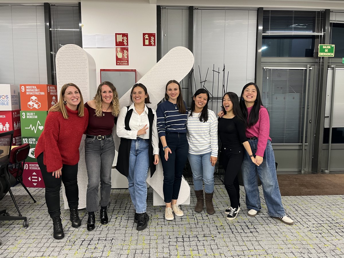 WeAreKairos_'s tweet image. ¡Increíble la @techshessions de ayer en nuestra oficina!👩💻
Esta iniciativa de mentoring, gratuita y voluntaria está dirigida a mujeres técnicas, animándolas a convertirse en ponentes y visibilizando nuevas referentes en el sector #tech. 💻
💡¡Os dejamos algunas fotos!