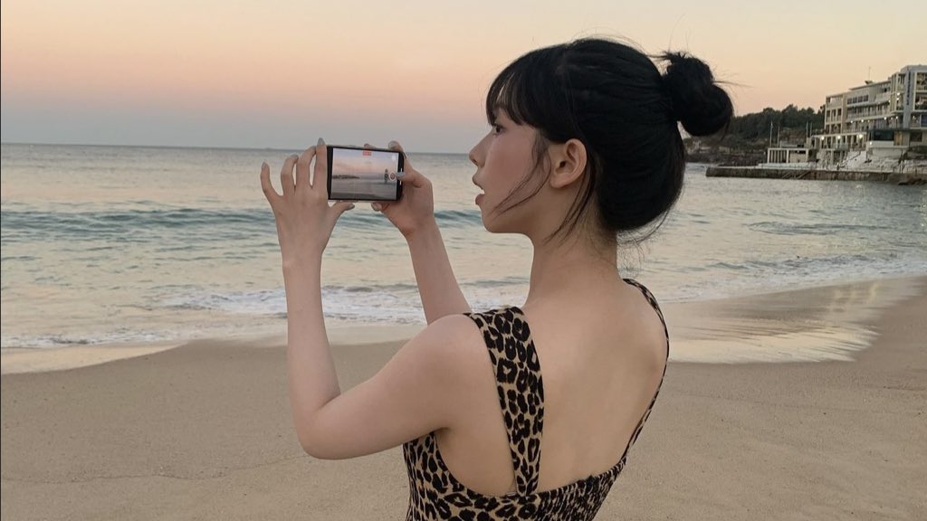 rinacvnty's tweet image. i love how aespa are a friend group that capture everything and anything on their little cameras