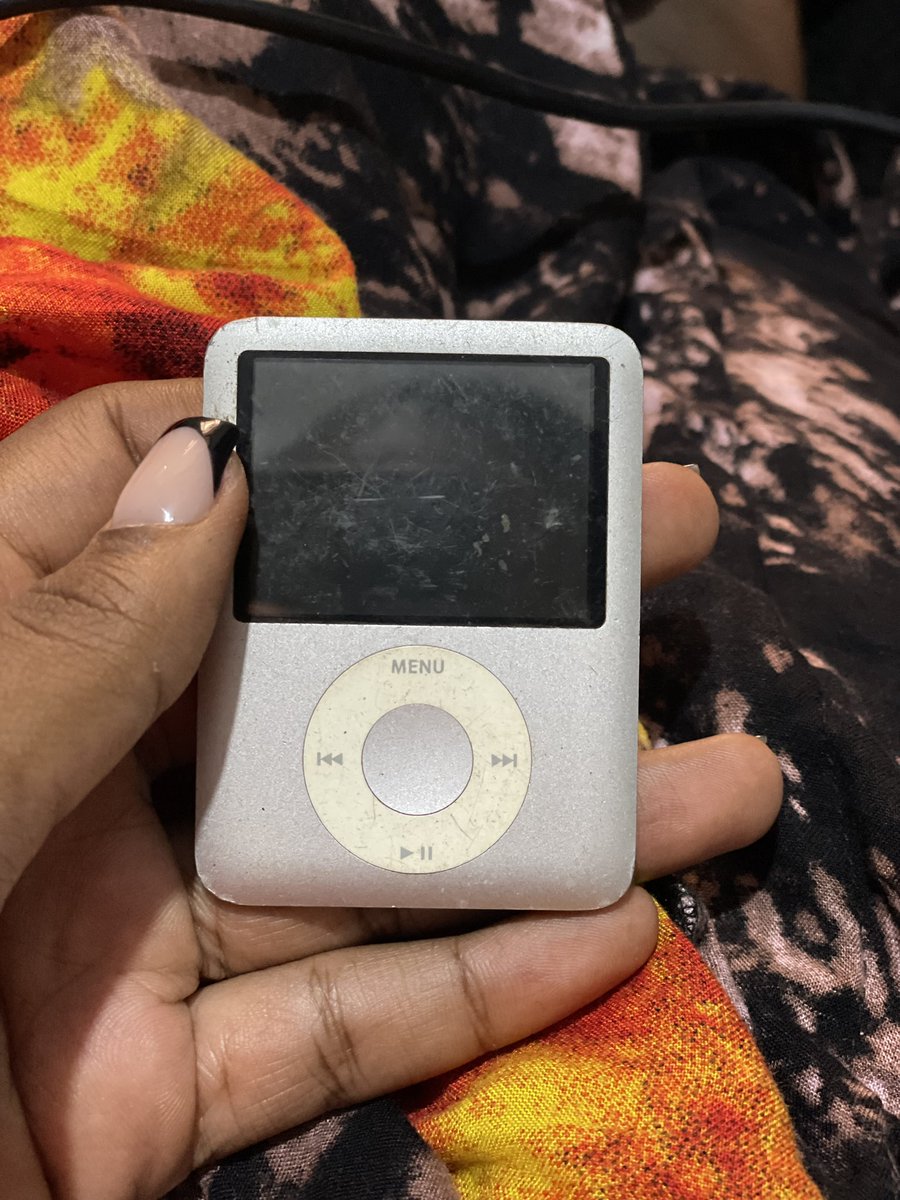 Druscilla's tweet photo. Found my old iPod 🥹🥹🥹 https://t.co/pA88PgakS6