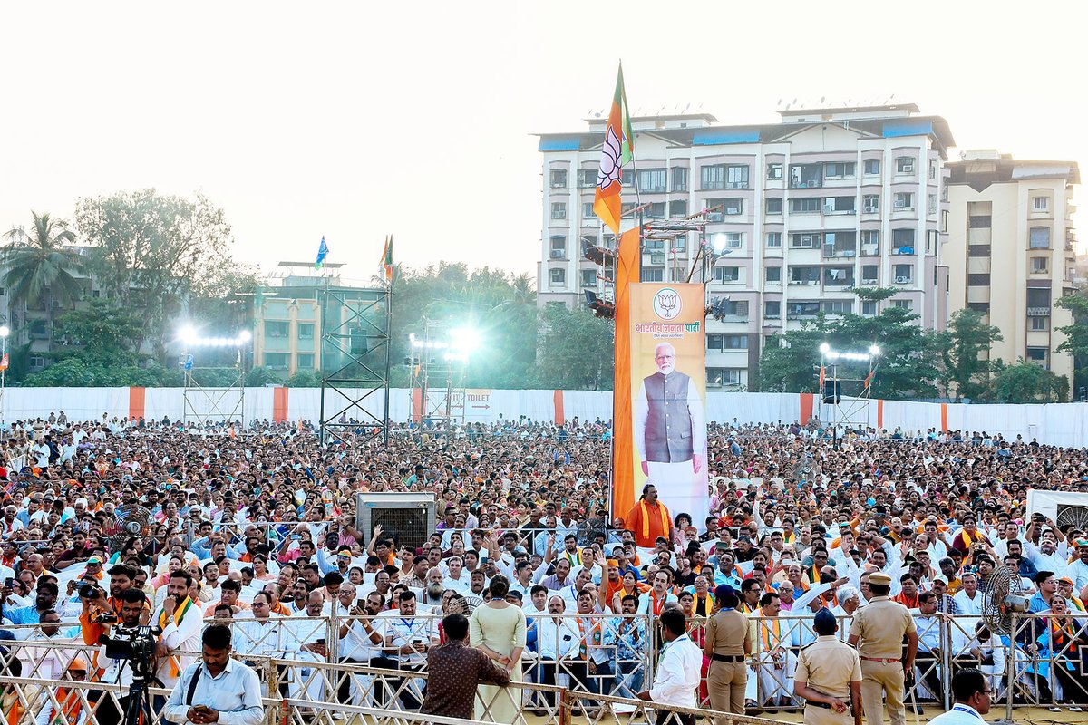 myogiadityanath's tweet photo. भारत की आस्था और अस्मिता के रक्षक छत्रपति शिवाजी महाराज की पावन भूमि महाराष्ट्र में मीरा भायंदर विधान सभा क्षेत्र के जागरूक मतदाता अपना अमूल्य मत देकर भाजपा-महायुति सरकार के विजन को और अधिक सशक्त करने जा रहे हैं। https://t.co/SQyUT47BEx