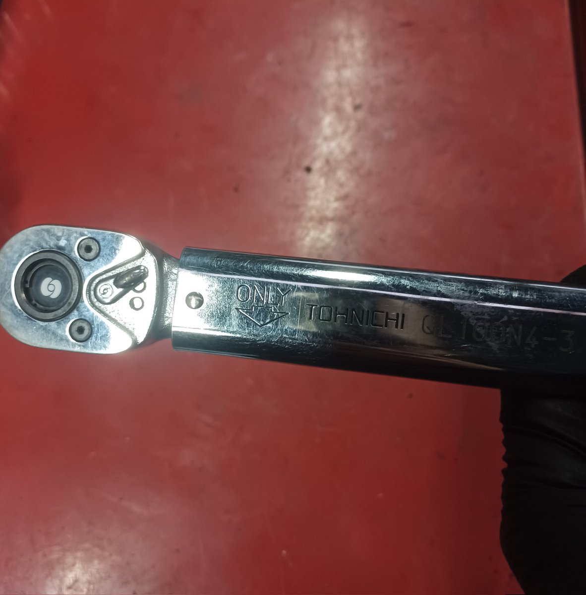 yumotomotors's tweet photo. 定期的にやっているトルクレンチのトルクチェック🧑‍🔧
ほぼ誤差なし！さすが！
トルクレンチは東日派🔧(カッチン音含め)
#東日
#tohnichi https://t.co/7A7iutwTaX