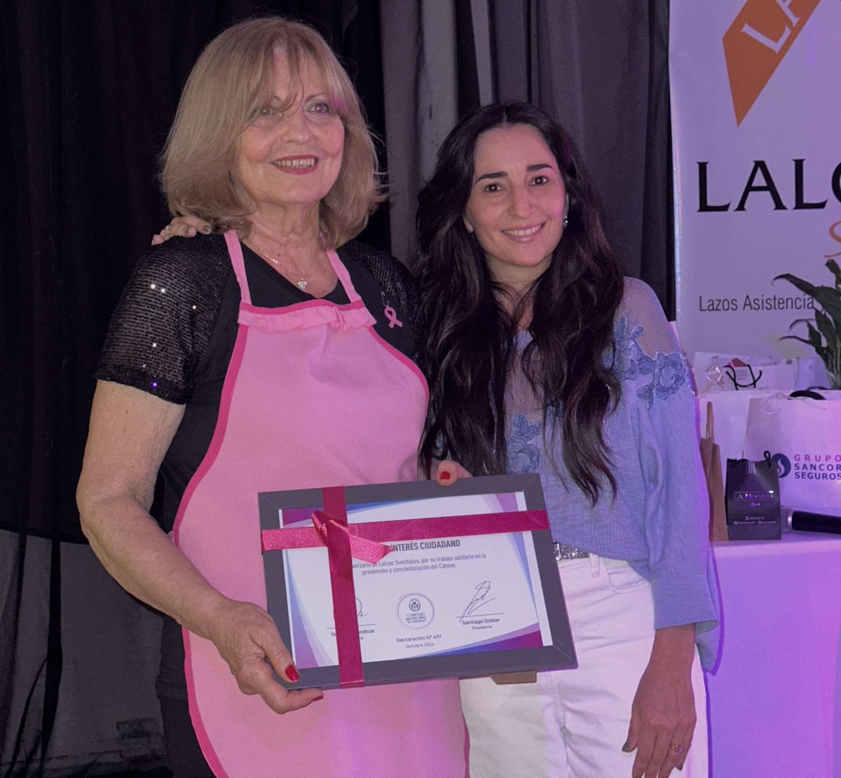 ConcejoSunch's tweet photo. El #ConcejoMunicipal destacó los 25 años de labor de LALCEC Sunchales 🎗️

🌸La distinción fue entregada en el tradicional Té Solidario que se concreta cada año, con el objetivo de recaudar fondos para continuar con su misión en favor de la vida.

#Lalcec #Sunchales https://t.co/oAXCGW3HbG