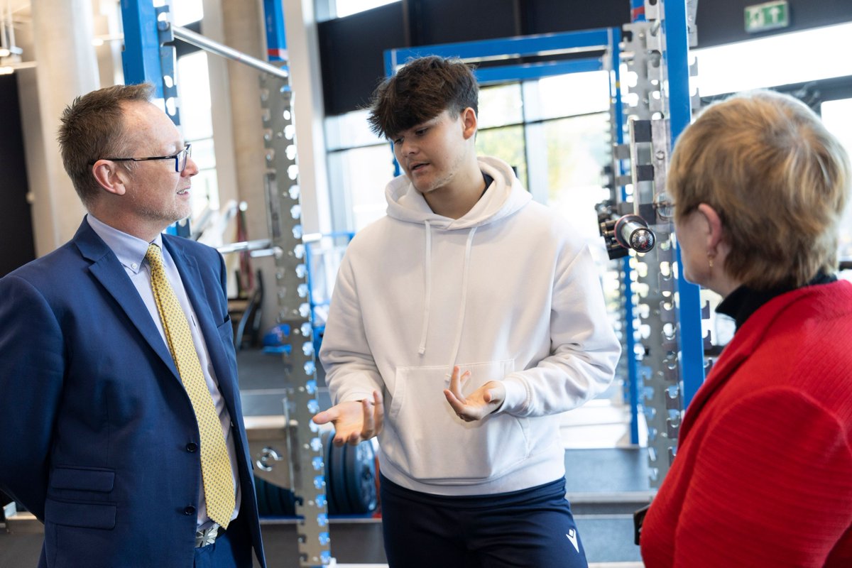 ColegauCymru's tweet photo. Great to be at @CAVC today to show the @SeneddWales Health and Social Care Committee #activewellbeing in action.

Thanks to @JoyceWatsonMSAS @JGriffithsLab @SamRowlands_ @Russ_George and @mabonapgwynfor for your time.

@RobBaynhamSport

👇 Read more 👇 
https://t.co/X5pD5TTJHp https://t.co/Y7drKohKWx