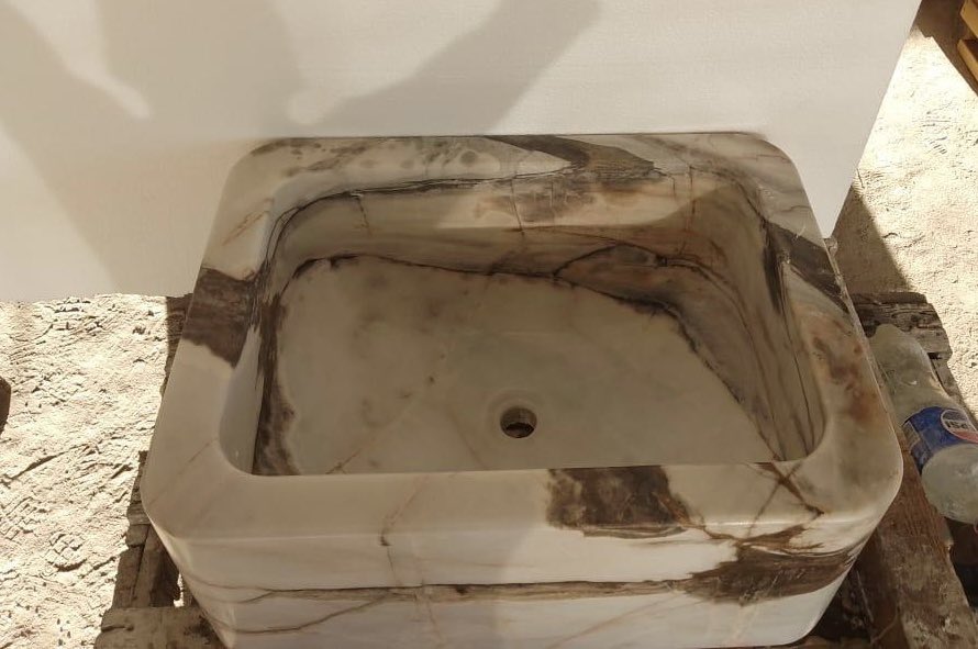 marbleandgranit's tweet photo. Custom hand-carved Natural Stone sinks from solid 6”- 12” thick blocks are gaining in popularity….typically used for a Powder Bathroom application. @thenkba @hgtv @KBBconnect @KBtribechat @HGTVMag 
#UseNaturalStone https://t.co/RVBeiV79G2