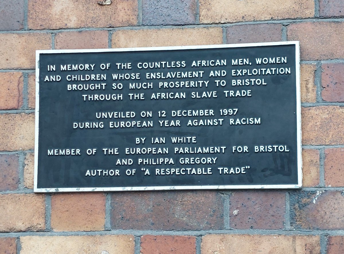 wearesecondstep's tweet image. Our Internal Comms Officer @journo_jos joined a walking tour and book launch exploring Bristol and Bath&apos;s role in the transatlantic trade in enslaved Africans - describing it as &quot;eye opening&quot;.  

Read more here: tinyurl.com/22jbs5vz

@LivUniPress
@rogerg44
@RobCollinGuide