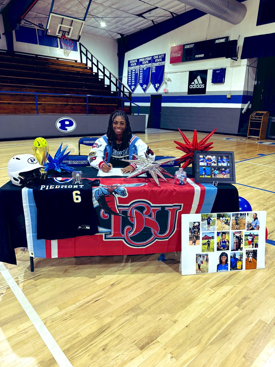 ✰ Shaniya lane ✰ tweet media