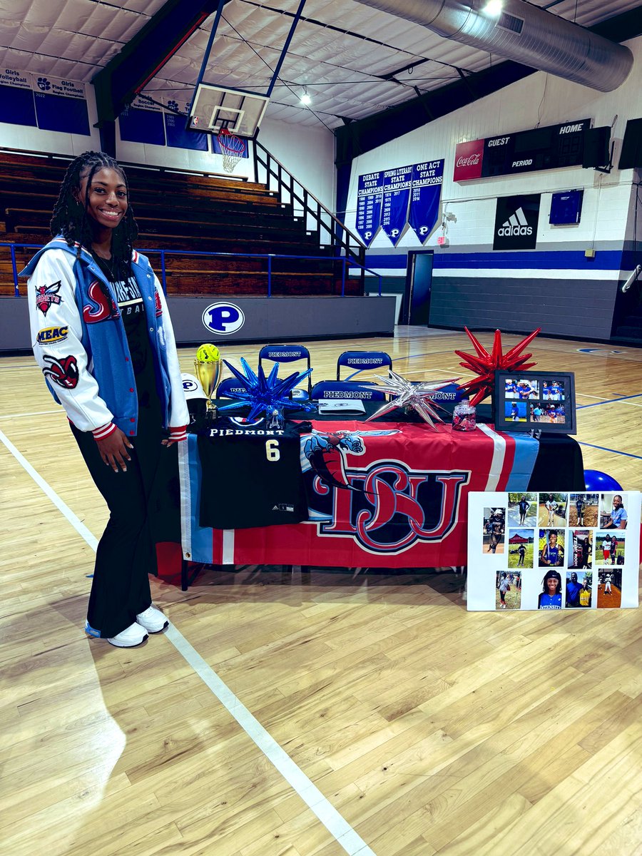 ✰ Shaniya lane ✰ tweet media