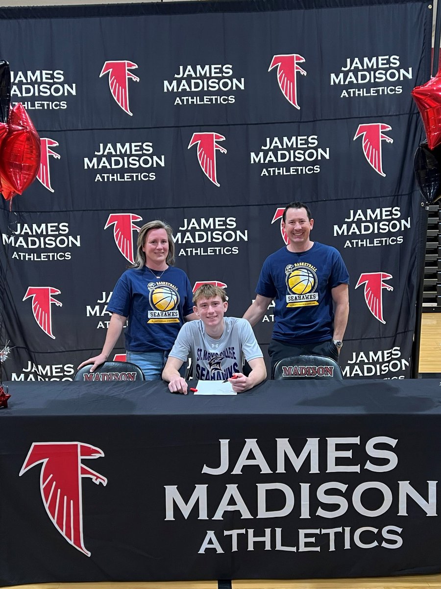 Congratulations Hobbes! He will be continuing his basketball career next year at St. Mary's College.