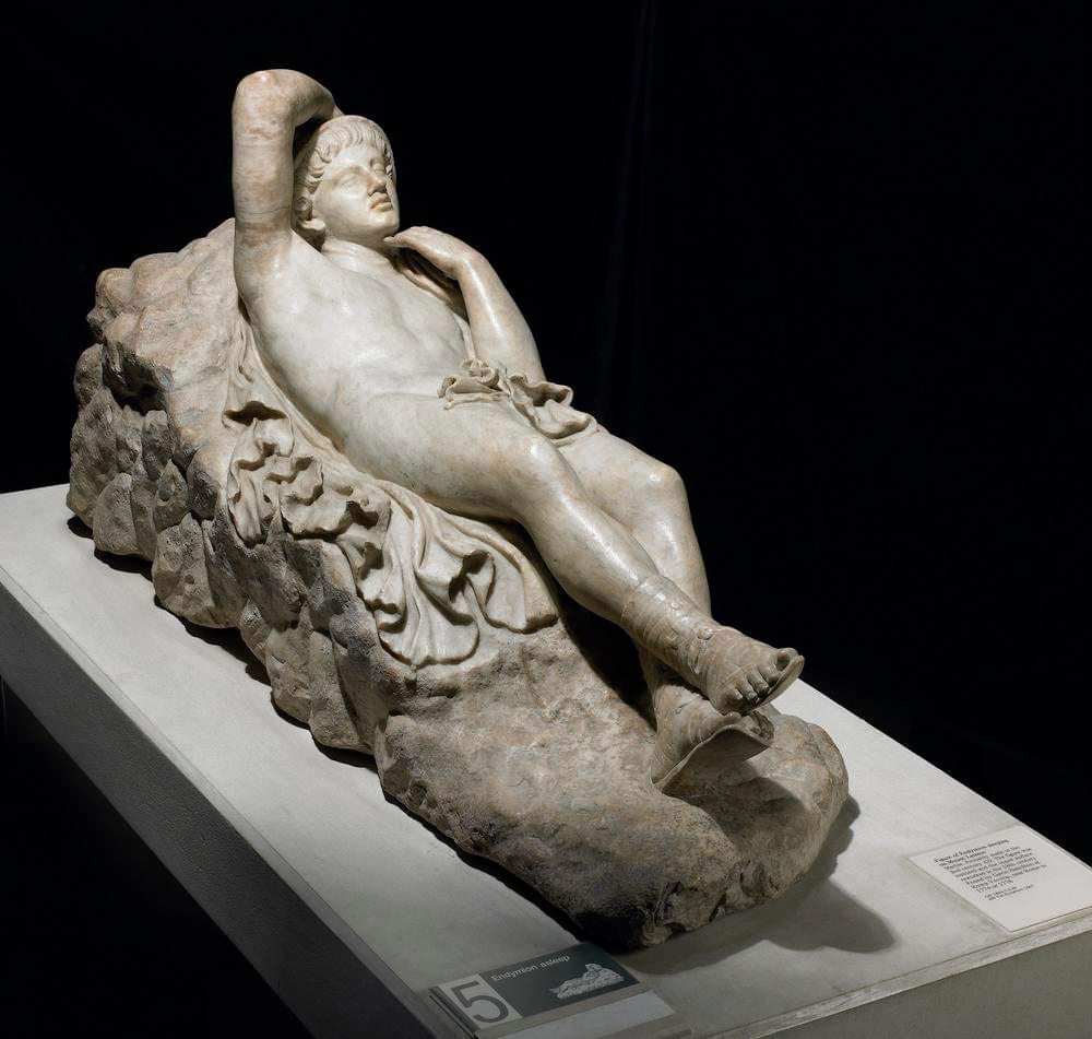 ParcoAcquedott's tweet photo. Le statue di Roma Vecchia “Trovato da Hamilton nel 1774 in una "piccola cava" a tre miglia dalla Porta Lateranense, più tardi conosciuta come "Roma Vecchia", insieme a un rilievo ora a Malibu, ritenuto da Hamilton rappresentante Esculapio, ma ora considerato funerario”. https://t.co/fdIQYEUUPg