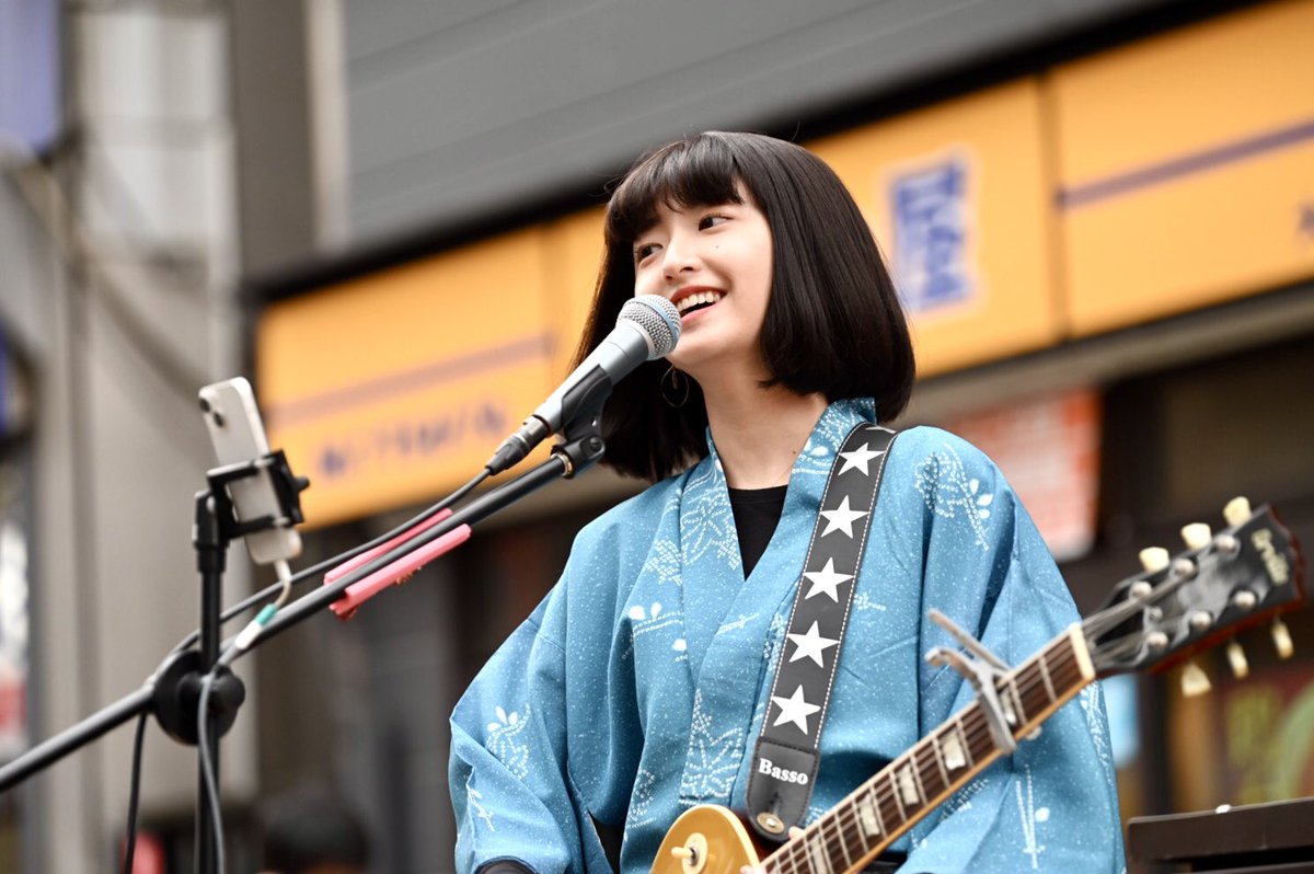 momo_corgi's tweet photo. #大宮ホコ天ライブ パフォーマンス#76
#CatchTheWind #Emily17 https://t.co/dDoi64Hyno