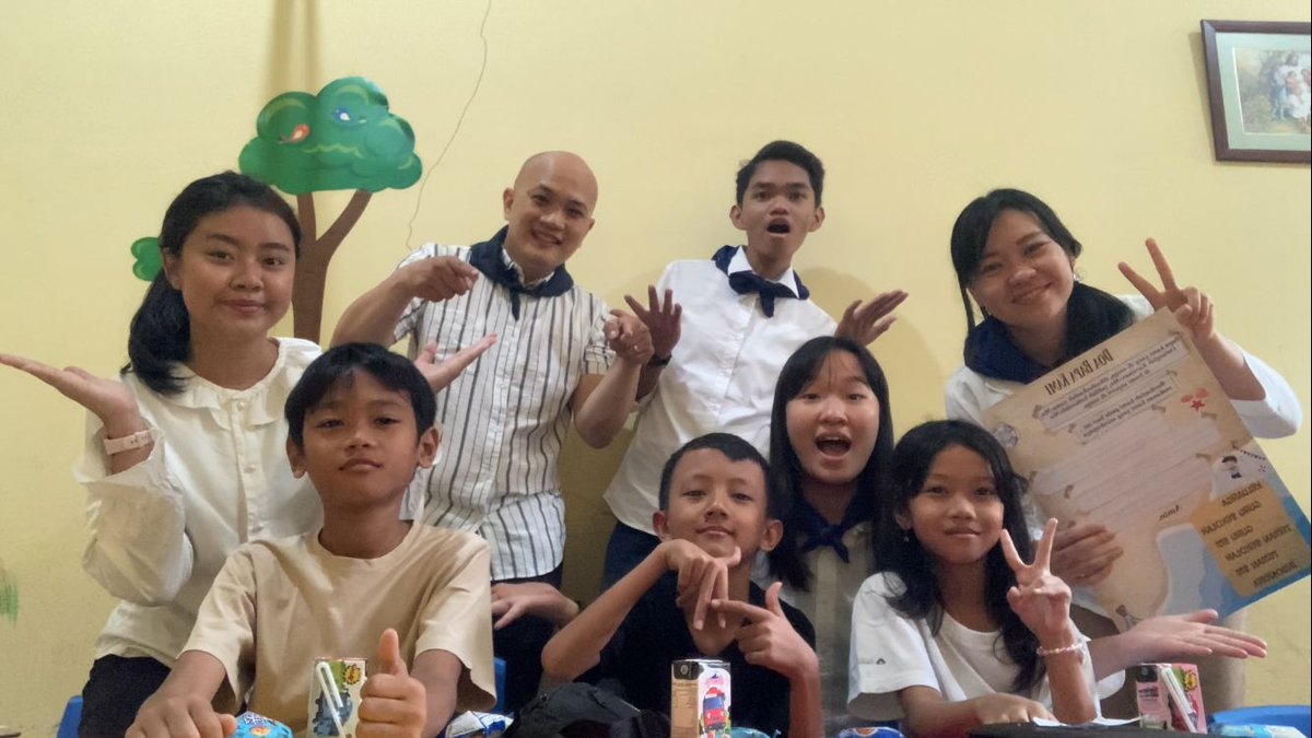 siscadj116's tweet photo. October with PGM (pelayanan generasi muda) https://t.co/cxOLcXsf5I