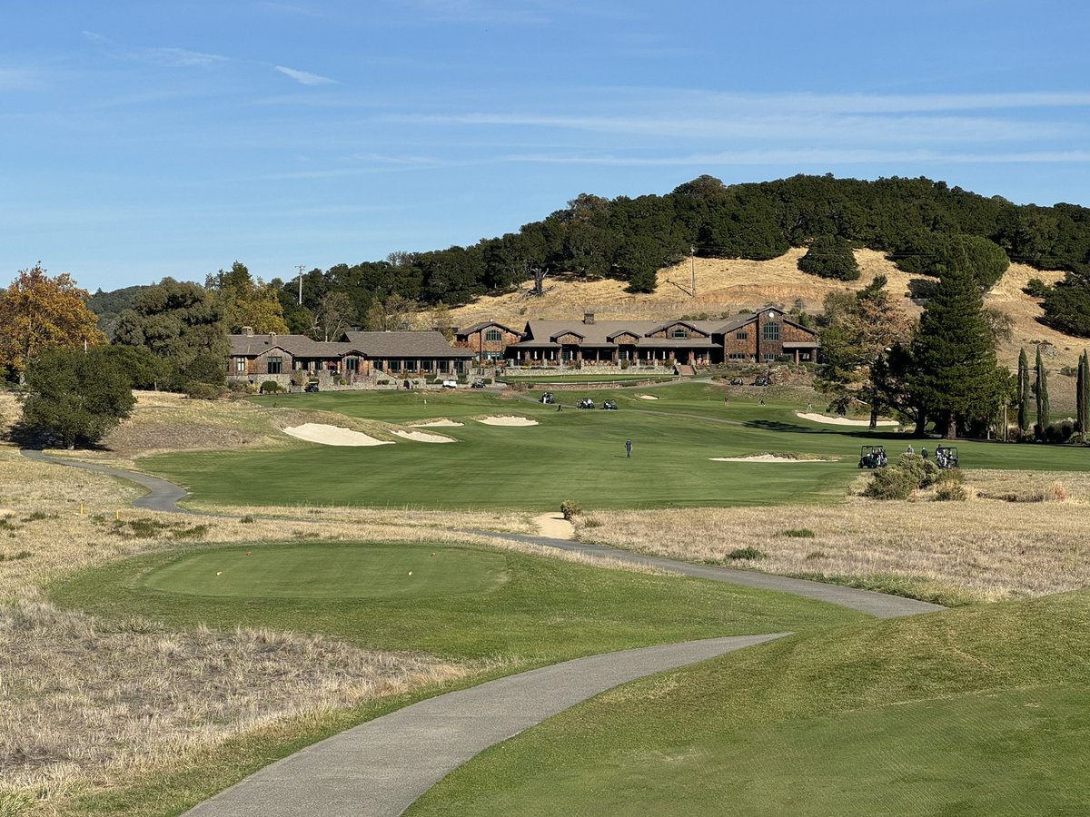 LThompsonWVU's tweet photo. An absolute treat to play Meadow Club, Alister Mackenzie’s first design in North America. https://t.co/injXEtK0KV