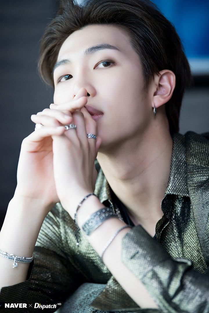 white2227221229's tweet photo. #7YearsWithRM
#RM #랩몬스터 https://t.co/xSbU8MHGrV