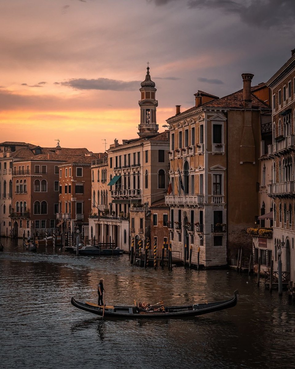 archi_tradition's tweet photo. No city is more photogenic than Venice.
📸:@donamtykl_ https://t.co/pwno2MT1Y8