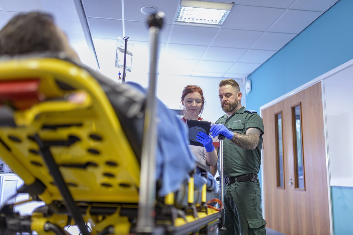 University of Southampton News (@uosmedia) on Twitter photo New research by <a href="/UoS_Medicine/">Southampton Medicine</a> in <a href="/BMJMedicine/">BMJMedicine</a> has identified combinations of long-term conditions associated with substantially higher risks of winter hospitalisations and deaths. The research aims to help with planning for 'winter pressures'.
More 👉 brnw.ch/21wOBhX New research by <a href="/UoS_Medicine/">Southampton Medicine</a> in <a href="/BMJMedicine/">BMJMedicine</a> has identified combinations of long-term conditions associated with substantially higher risks of winter hospitalisations and deaths. The research aims to help with planning for 'winter pressures'.
More 👉 brnw.ch/21wOBhX