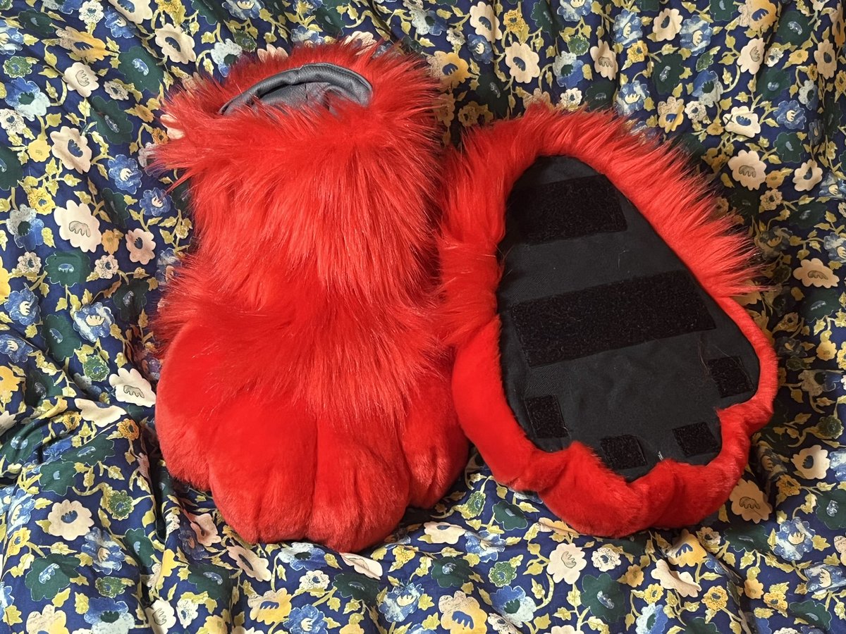 SlugPup_'s tweet photo. My latest commission, a full partial for @macpeanutfluffy ! https://t.co/wWWBLNCErx