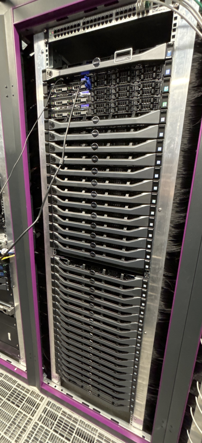 Notre nouvelle gamme de serveurs RACK est composé de R630 et R730, optimisé pour les usages intensifs CPU et disques, idéal pour faire de la virtualisation.