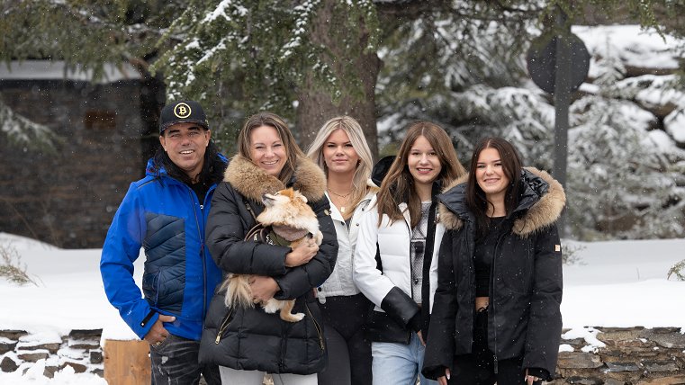 Dit gezin uit Venlo reist dankzij bitcoins wereld over: 'Kunnen vrij leven' rtl.nl/nieuws/binnenl…