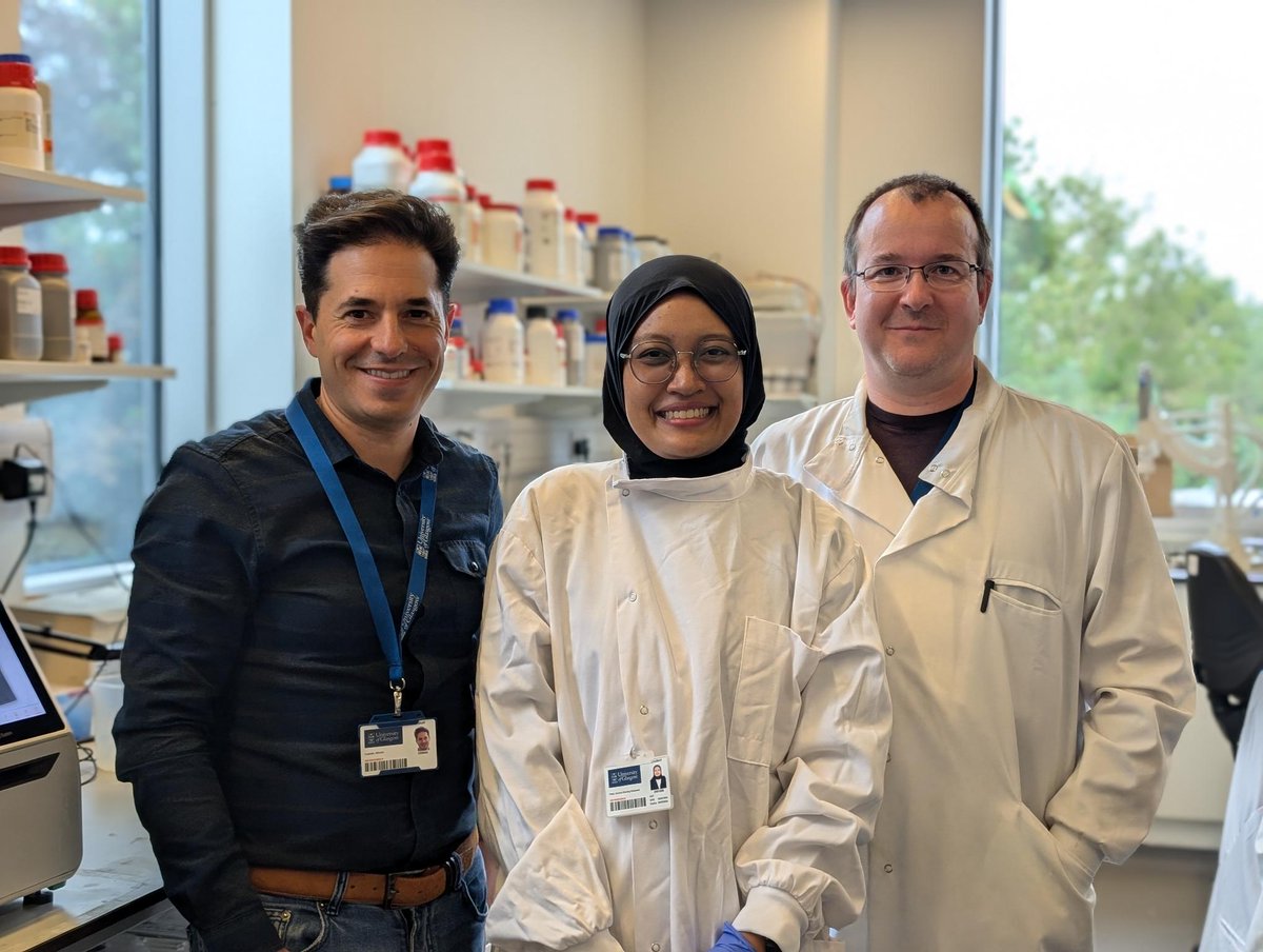 We are delighted to share one of our exceptional MSc student  has been awarded with MSc in Infection Biology Best MSc Project Award (2023/2024) for her research, “Towards Elucidating the Complexes Formed by SARS-CoV-2 Proteins.” 
#SARSCoV2 #RNAbiology #InfectionBiology