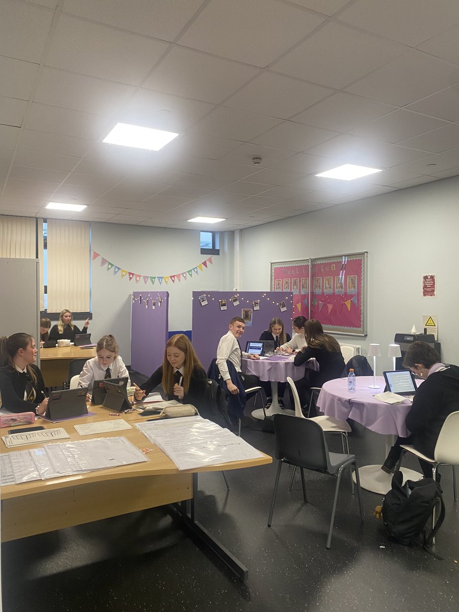 Humanities Hub is officially open! Well done to our fab senior pupils who have turned up to prepare for their prelims 👏🏼👏🏼👏🏼 <a href="/HumanitiesGHS/">Grangemouth HS Humanities</a> <a href="/GrangemouthHS/">Grangemouth HS</a>