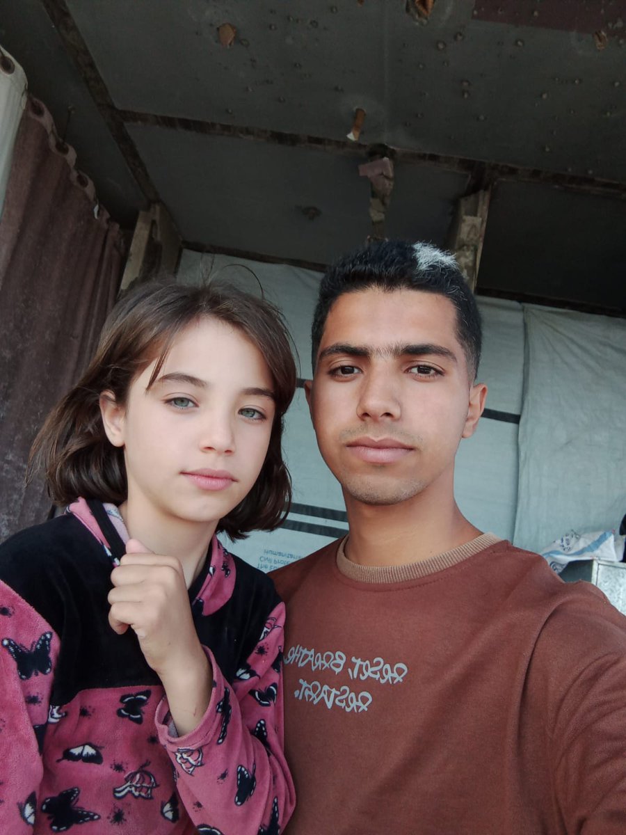 Dr_Mustafa5's tweet image. Sorry to interrupt your joke,it's been a whole year trying to get my family out of here and u didn't stand with me,my Dad was killed, are you waiting to kill my sister and my family members?!! Help me so we can all get out of here before we lose our lives
gofund.me/9c1e6748