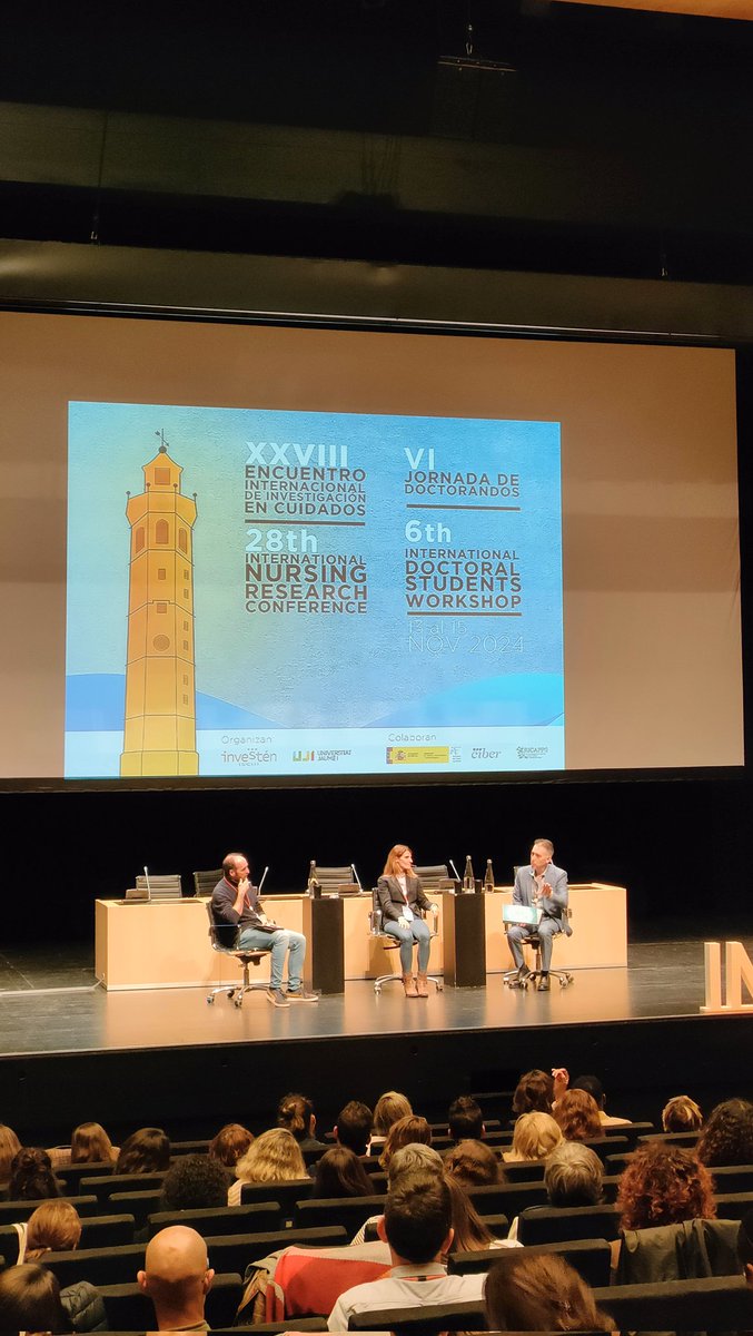 montserrat_faro's tweet photo. Després d'una viatge una mica dur, hem arribat a Castelló. Comença #investen. #fcsb_uvic https://t.co/K7x04TlyIQ