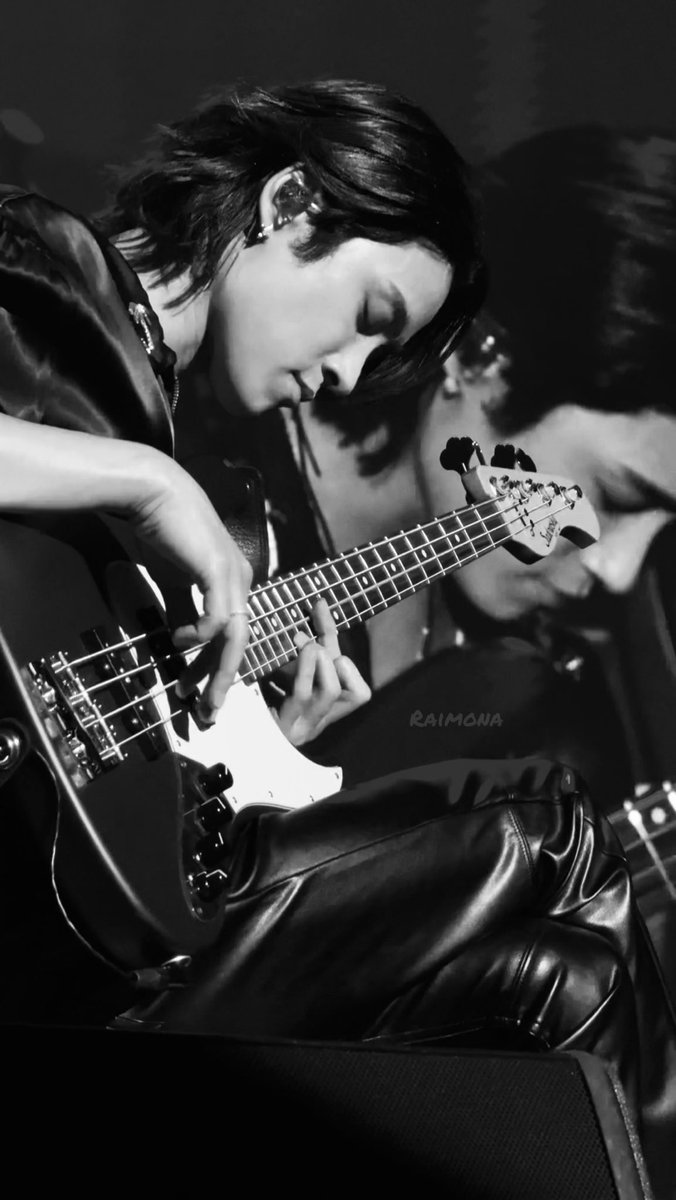 LeeYoonyu's tweet photo. 2024/11/10  #FTISLAND 

PULSE in Macao #leejaejin #이재진 #ftisland #FT아일랜드

@saicowow 🦇🖤🧸 https://t.co/ia65gAzr2r