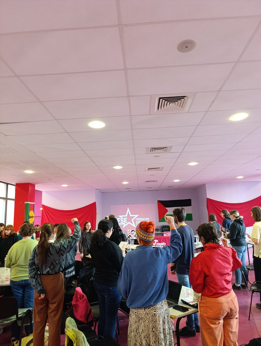 Aujourd'hui à 13h s'est ouvert notre troisième #congrèsfse ✊

➡️Les délégué-e-s chargé-e-s de représenter nos sections vont débattre de l'orientation idéologique et structurelle de notre organisation.

Ce temps national marque un tournant dans notre développement !💥
