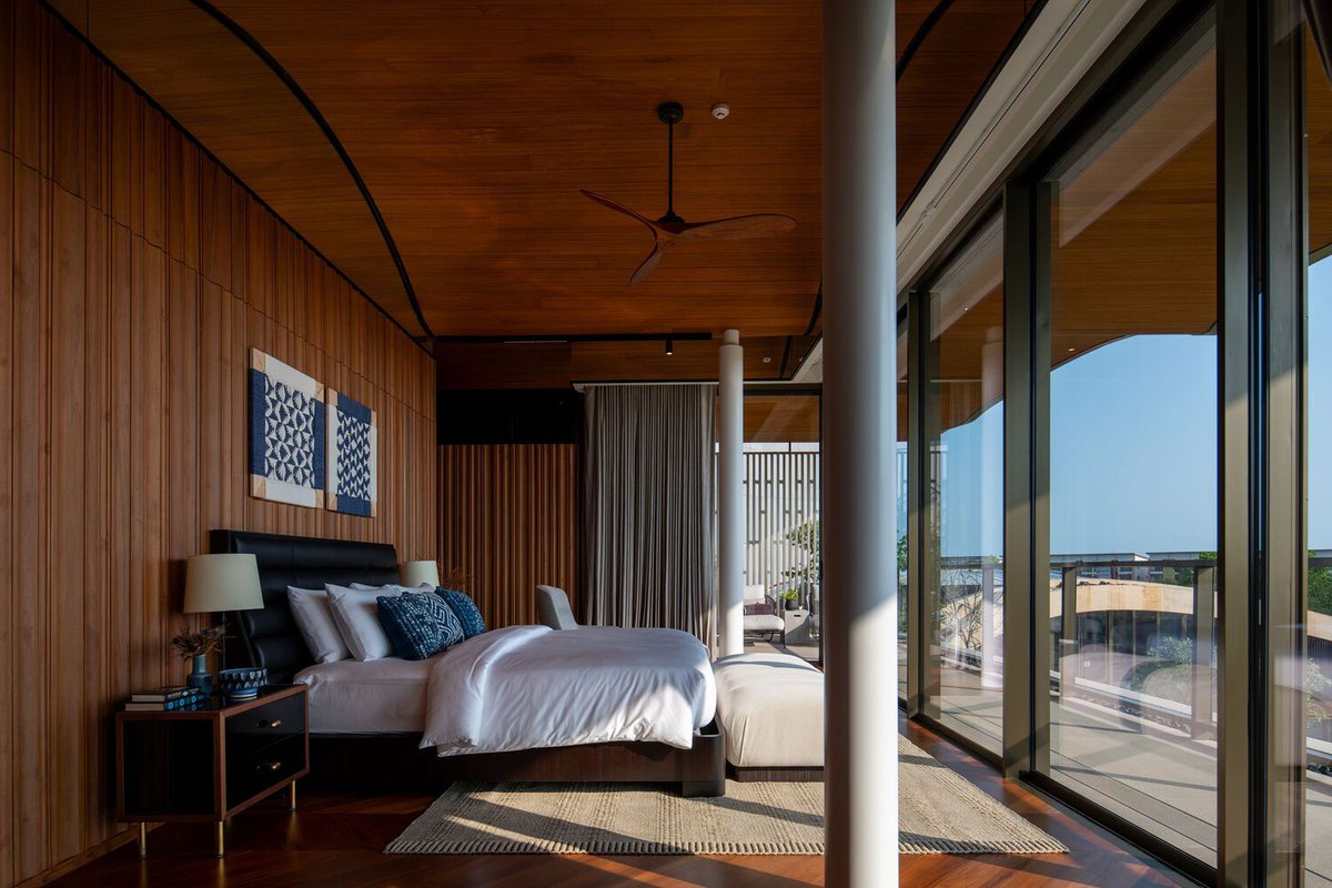 The first phase of the Six Senses Residences The Forestias development by  Foster + Partners has been completed.

zurl.co/1X5T

📸 Beer Singnoi

#architecture #design #residential #home