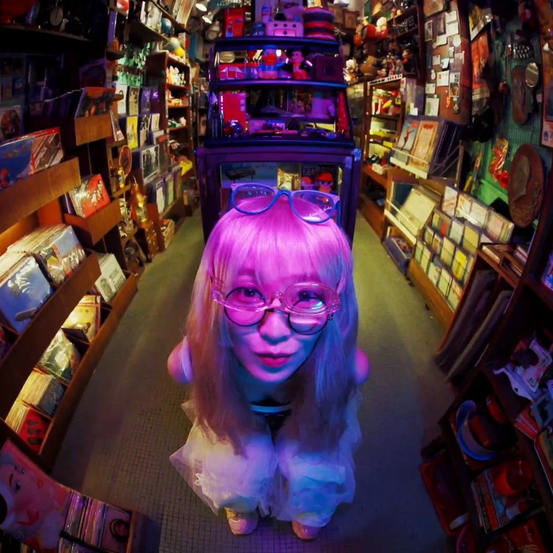 picsofirene's tweet image. PINK IRENE IS FOR THE HISTORY BOOKS