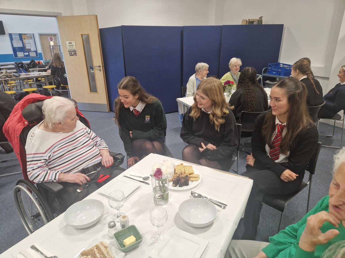 ShelaghToo91058's tweet photo. It was fantastic to welcome our friends from Anderson's Care Home today #communityreadingproject.
To meet our senior reading group on home turf and to be looked after by #TeamBean @ElginAcHE so well/ https://t.co/abO9g2TvGm