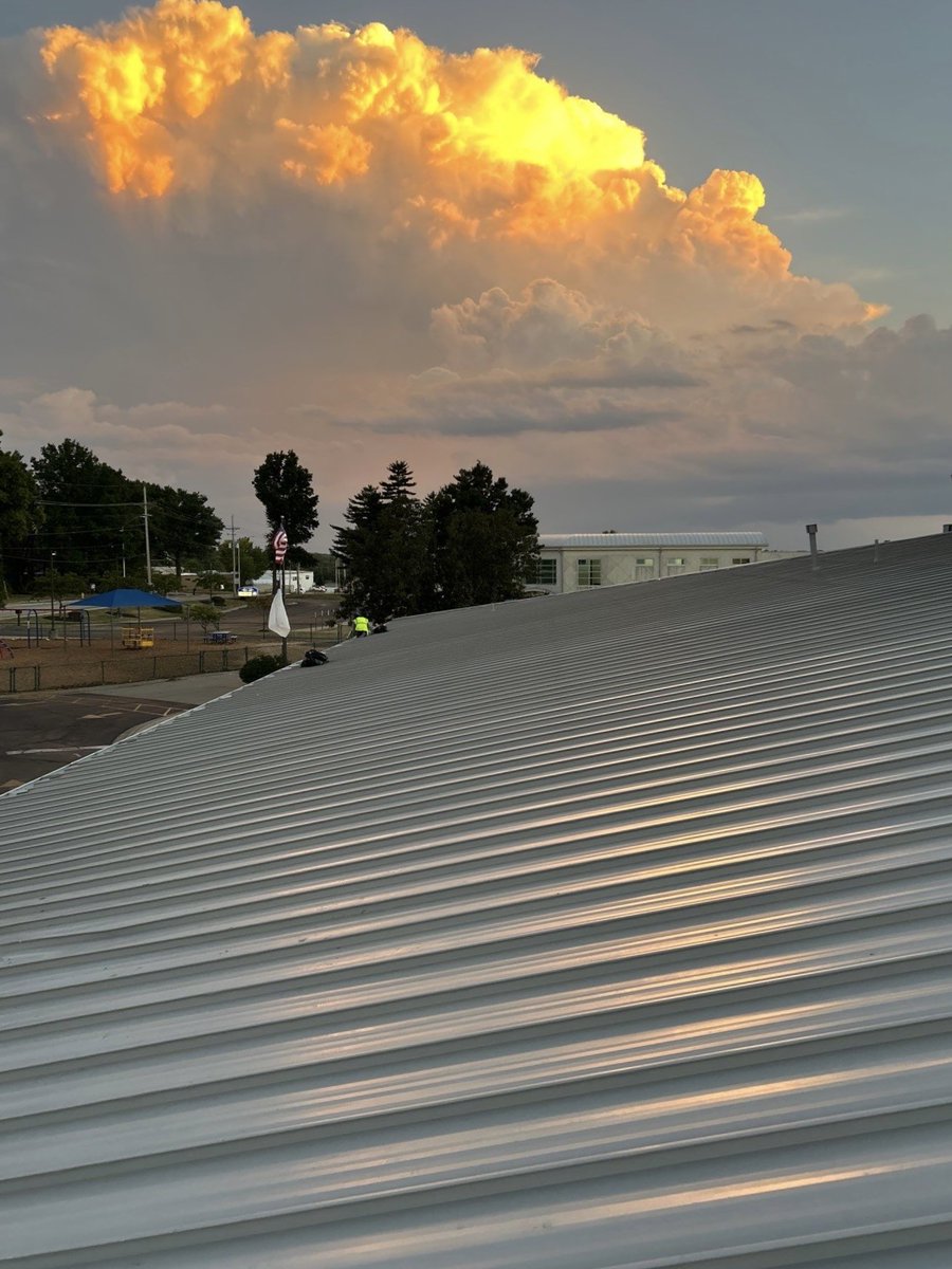StanfieldI98515's tweet photo. 𝗥𝗼𝗼𝗳𝗶𝗻𝗴 #MythBusters—𝗠𝘆𝘁𝗵: #MetalRoofs attract lighting 𝗙𝗮𝗰𝘁: Metal doesn't attract lightning, it conducts it. In fact, metal roofs can actually be safer in a storm, allowing lightning to pass through them without building up heat and causing a fire. Myth BUSTED. https://t.co/aiWdsv1KlX