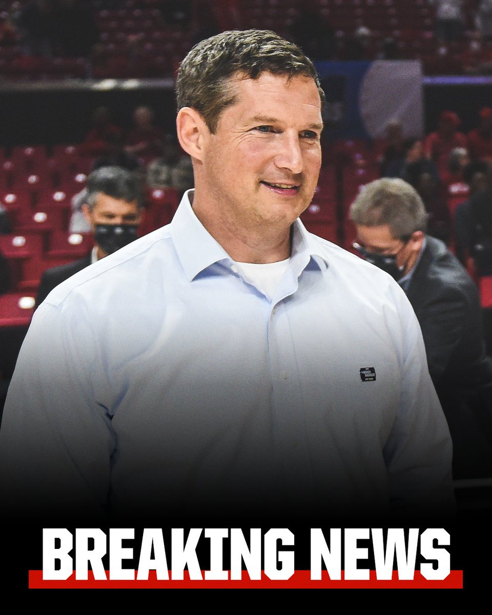 Breaking: The Atlanta Dream have hired Karl Smesko as their new head coach, the team announced. 

Smesko has the third-highest winning percentage (.843) among active NCAA D-I coaches in women's basketball history.