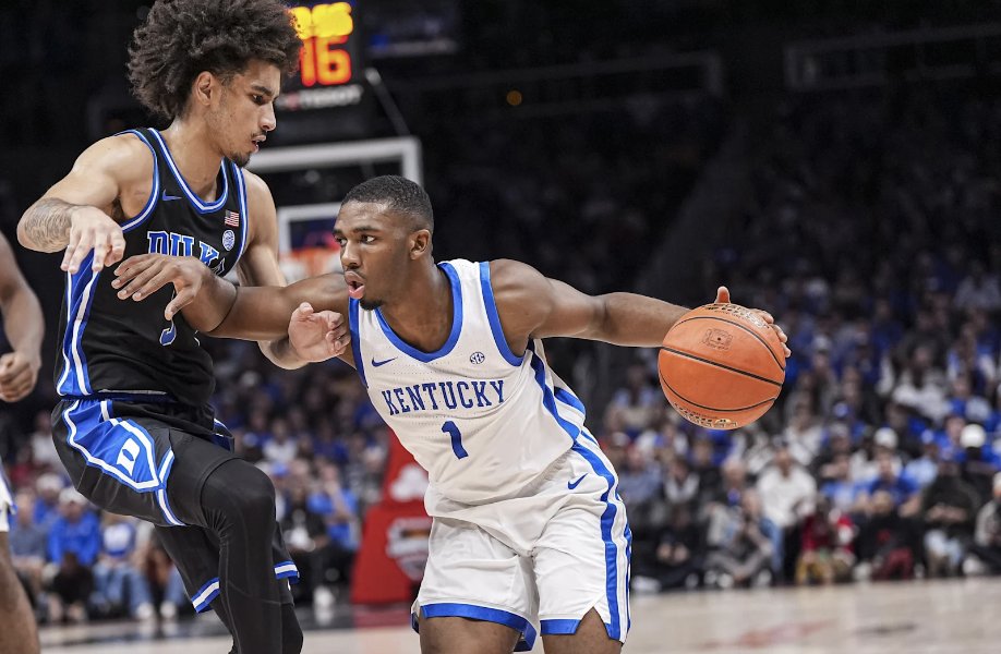 Wildcat_wave's tweet photo. Mark Pope had some high praise for Lamont Butler after the win over No. 6 Duke 

"Lamont is the foundation of this team. If you get to know Lamont Butler, like he's one of the best people that I've ever met. That's just not an overstatement. He's a winner."
MORE: https://t.co/vVBFhwYFw5