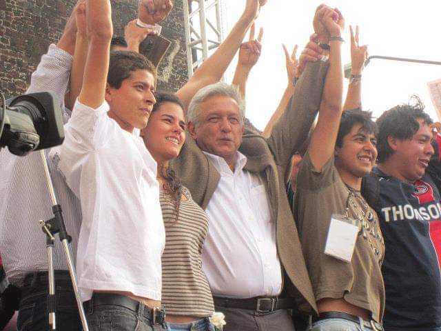 hgiovanni18_'s tweet photo. Hoy celebramos la vida del hombre que nos enseñó a nunca derrotarnos a ser tercos y perseverantes con lo que queremos con las cosas y personas que amamos a nunca claudicar 

Larga vida al presidente López Obrador!!

#FelizCumpleAMLO https://t.co/1BCdBd0MZc