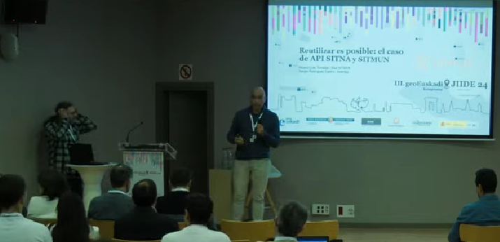 III #geoEuskadi Kongresua &amp; XV #JIIDE 2024🌐

Reutilizar es posible: el caso de API SITNA y SITMUN Reutilización del API SITNA como cliente de SITMUN 3.
🗣️S. Rodríguez, AVANSIG, S.L.

<a href="/IGN_Sismologia/">IGN Sismología</a> <a href="/DGTerritorio/">Direção-Geral do Território</a> <a href="/geoEuskadi/">geoEuskadi</a> <a href="/areacartografia/">Cartografia Oficial d'Andorra</a> <a href="/Avansig/">Avansig</a>