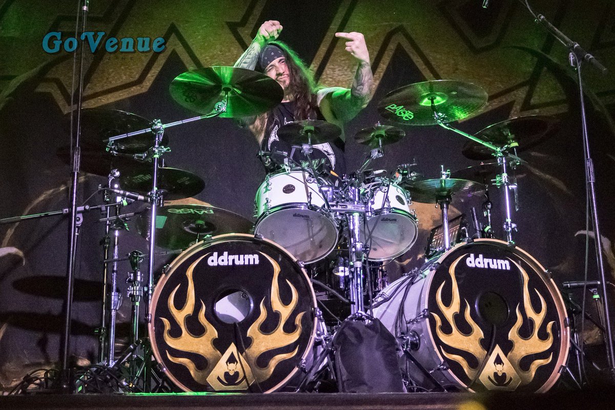 govenuemag's tweet photo. Here's a preview of @OverkillBand at @BourbonTheatre last night [11/12/2024]. Awesome show!!

Show review and more photos to be followed shortly.

Photo by @rachadw66 

#bobbyblitzellsworth #overkillband #BourbonTheatre #lincolnnebraska @nuclearblast @IAmDavidJTaylor https://t.co/aVbsx339oo
