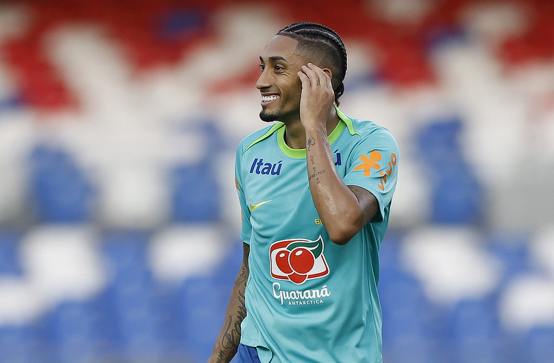 Brasserbloggen ved Peter Arnholdt (@peterarnholdt) on Twitter photo Brasilien spiller VM-kvalkamp mod Venezuela torsdag kl. 22.00 og lægger ud med disse 11:
Ederson;
Vanderson, Marquinhos, Gabriel M., Abner;
Bruno G., Gerson
Raphinha;
Vini Jr, Igor Jesus, Savinho.
Den gode <a href="/Frank_Pilantra/">Frank Pilantra</a> med optakt på <a href="/SpilXperten/">SpilXperten</a> 🇧🇷⚽️🇻🇪 spilxperten.com/fodbold/brasil… Brasilien spiller VM-kvalkamp mod Venezuela torsdag kl. 22.00 og lægger ud med disse 11:
Ederson;
Vanderson, Marquinhos, Gabriel M., Abner;
Bruno G., Gerson
Raphinha;
Vini Jr, Igor Jesus, Savinho.
Den gode <a href="/Frank_Pilantra/">Frank Pilantra</a> med optakt på <a href="/SpilXperten/">SpilXperten</a> 🇧🇷⚽️🇻🇪 spilxperten.com/fodbold/brasil…