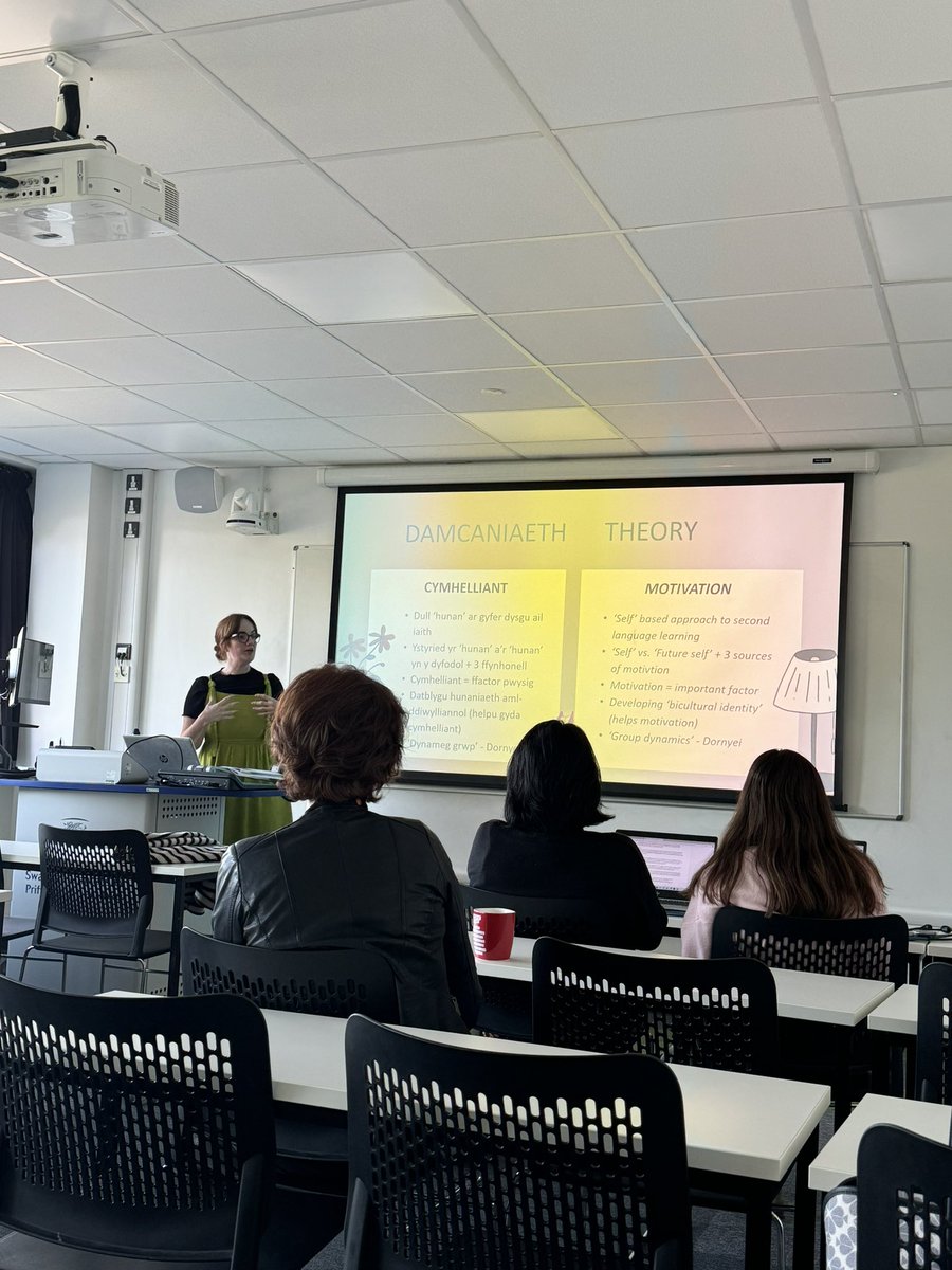 Cymraeg Prifysgol Abertawe (@cymraegabertawe) on Twitter photo Diolch <a href="/DrMirainRhys/">Dr Mirain Rhys #free🇵🇸</a> am ddod atom i draddodi seminar ddiweddaraf y <a href="/LRC_Swansea/">LRC Swansea</a> a rhannu canfyddiadau prosiect ynghylch agweddau dysgwyr tuag at astudio’r Gymraeg fel ail iaith yn yr ysgol. Diolch i bawb ymunodd gyda ni yn yr ystafell a dros Zoom ac i <a href="/gwennanelin/">Gwennan Elin Higham</a> am drefnu. Diolch <a href="/DrMirainRhys/">Dr Mirain Rhys #free🇵🇸</a> am ddod atom i draddodi seminar ddiweddaraf y <a href="/LRC_Swansea/">LRC Swansea</a> a rhannu canfyddiadau prosiect ynghylch agweddau dysgwyr tuag at astudio’r Gymraeg fel ail iaith yn yr ysgol. Diolch i bawb ymunodd gyda ni yn yr ystafell a dros Zoom ac i <a href="/gwennanelin/">Gwennan Elin Higham</a> am drefnu.